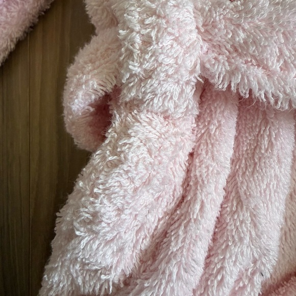 Frette Light Pink Plush Robe Label - Picture 4 of 4